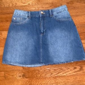 🎆 H&M Denim skirt size 10 🎆